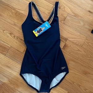 New Women’s Speedo Bathing Suit S